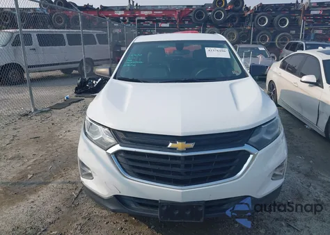 2018 Chevrolet Equinox Ls z USA, uszkodzony, nr VIN 2GNAXHEV5J6324399